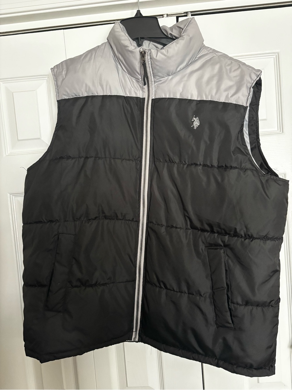 U.S. Polo Assn. Black & Light Gray Puffer Vest